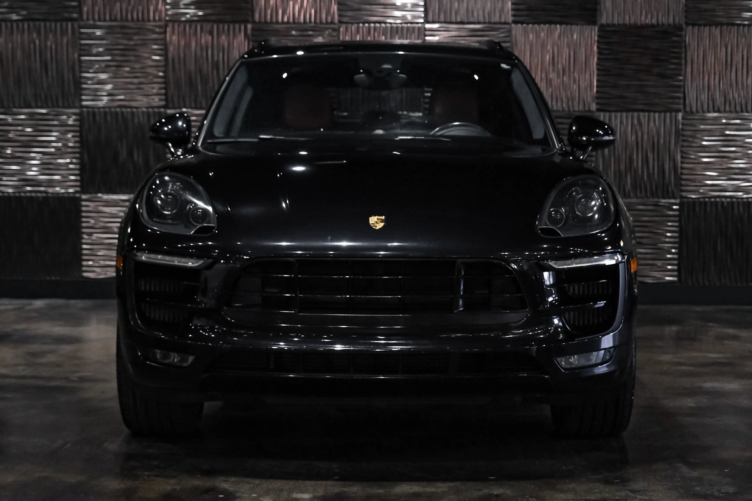 Used 2015 Porsche Macan Turbo AWD/4WD image 6