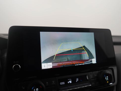 Used 2025 Toyota Grand Highlander AWD image 31