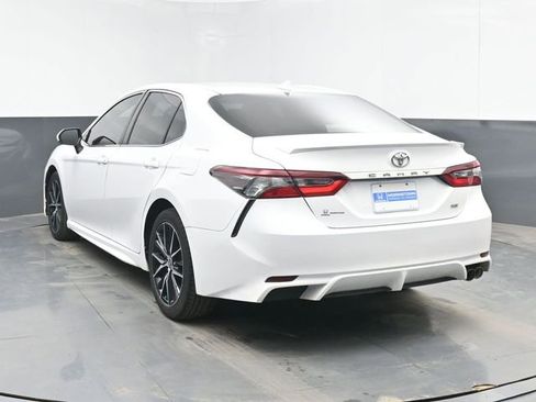 Used 2023 Toyota Camry SE FWD image 7