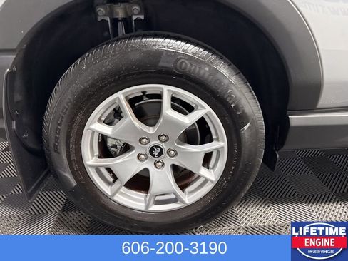 Used 2022 Ford Bronco Sport AWD/4WD image 7