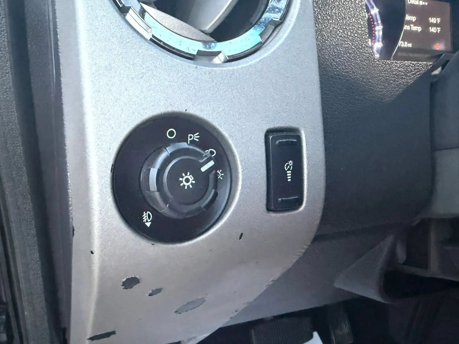 Used 2015 Ford F250 Lariat w/ Lariat Ultimate Package AWD/4WD image 26