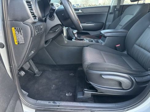 Used 2017 Kia Sportage LX image 22