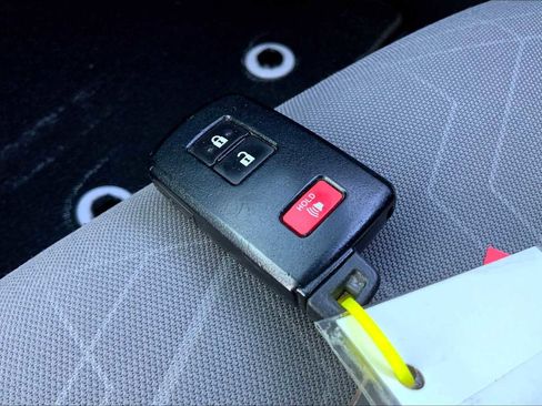 Used 2022 Toyota Tacoma TRD Off-Road image 13