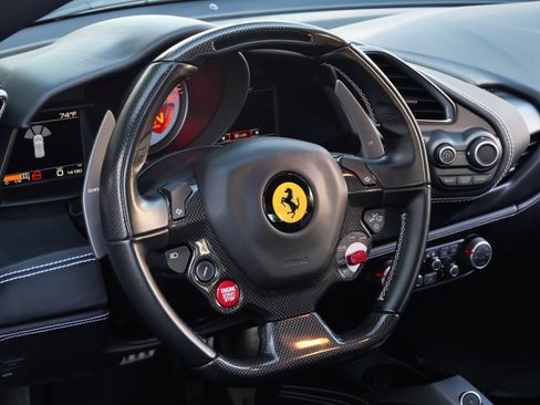 Used 2018 Ferrari 488 GTB image 13