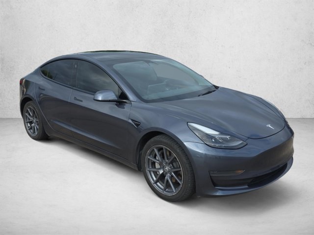 Used 2023 Tesla Model 3 Standard Range RWD image 3