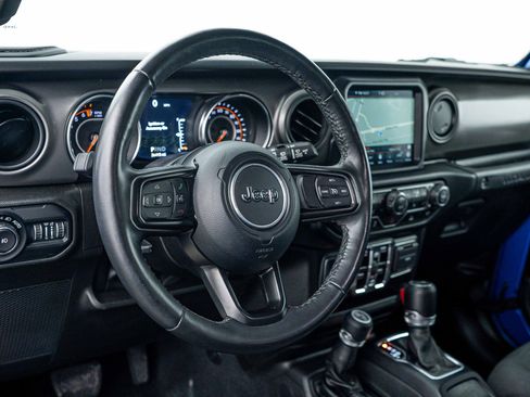 Used 2022 Jeep Wrangler Unlimited Sport AWD/4WD image 8