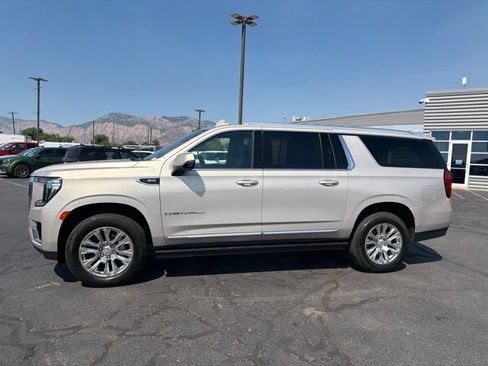 Used 2022 GMC Yukon XL Denali w/ Max Trailering Package AWD/4WD image 15