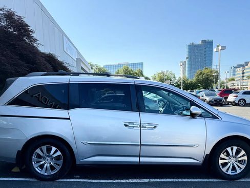 Used 2015 Honda Odyssey EX image 8