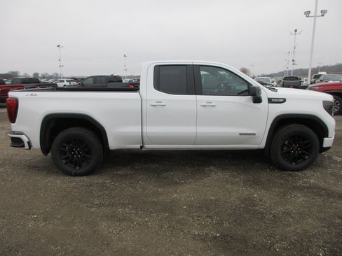 New 2026 GMC Sierra 1500 Elevation image 3