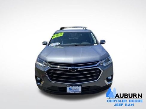 Used 2021 Chevrolet Traverse LT w/ LT Premium Package AWD/4WD image 2