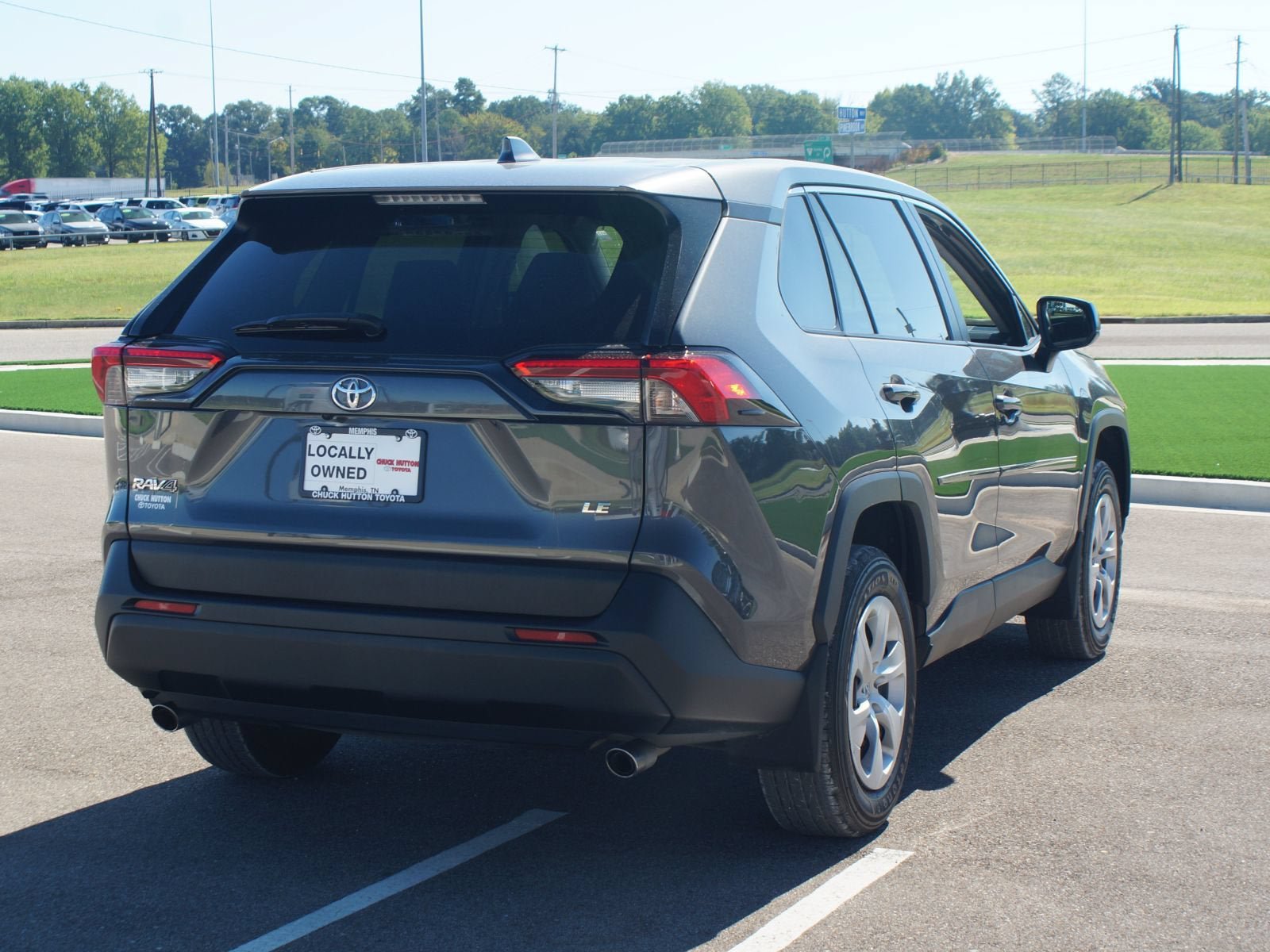 Used 2024 Toyota RAV4 LE FWD image 18