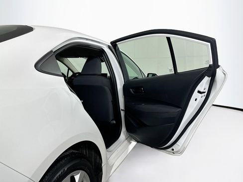 Used 2024 Toyota Corolla LE image 27