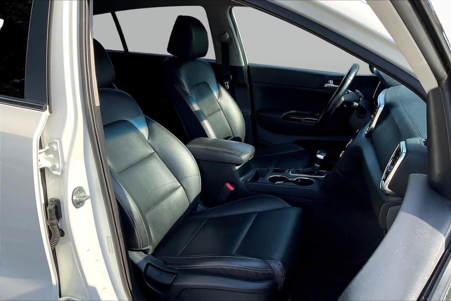 Used 2021 Kia Sportage EX AWD/4WD image 9