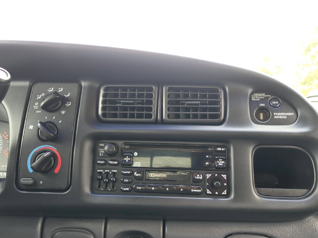 Used 1999 Dodge Ram 2500 Truck 4x4 Quad Cab image 13