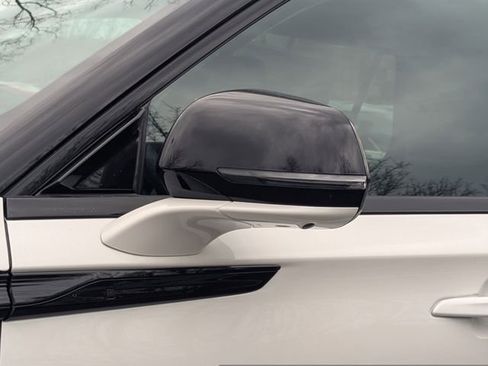 New 2026 Lincoln Aviator AWD w/ Jet Appearance Package image 12