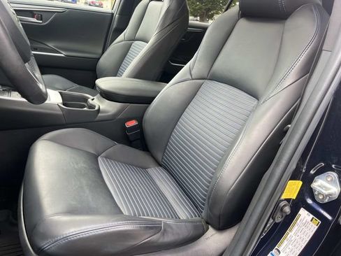 Used 2021 Toyota RAV4 XSE w/ XSE Grade Weather Package AWD/4WD image 33