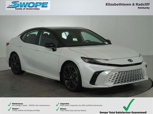 Used 2025 Toyota Camry XSE image 1