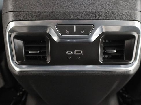 Used 2023 Chevrolet Silverado 1500 High Country w/ Technology Package AWD/4WD image 27