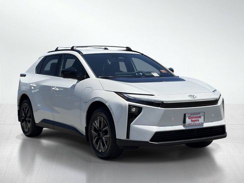 Used 2026 Toyota bZ FWD image 7