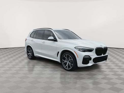 Used 2021 BMW X5 xDrive40i w/ M Sport Package AWD/4WD image 2
