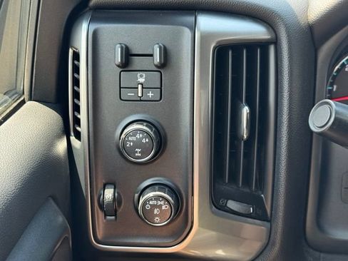 Used 2016 Chevrolet Silverado 1500 LT w/ All Star Edition AWD/4WD image 29