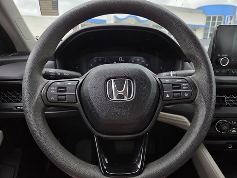 Used 2025 Honda Accord LX image 22