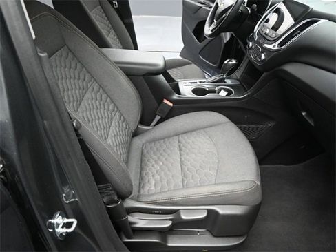 Used 2018 Chevrolet Equinox LT w/ Sun & Infotainment Package image 31