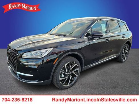 New 2024 Lincoln Corsair Reserve w/ Equipment Group 201A image 1