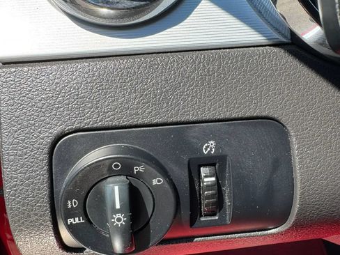 Used 2006 Ford Mustang GT Premium RWD image 31