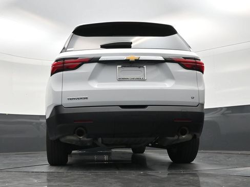 Used 2023 Chevrolet Traverse LT FWD image 23