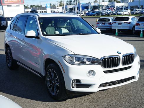 Used 2017 BMW X5 xDrive35d image 7