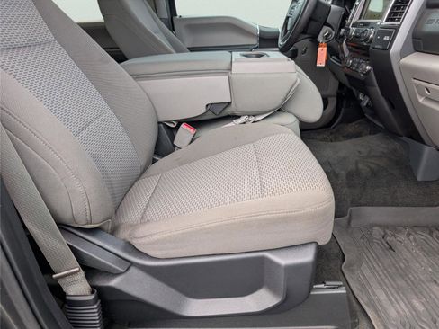 Used 2017 Ford F250 XLT w/ XLT Value Package image 22