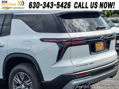 New 2026 Chevrolet Traverse LT image 6
