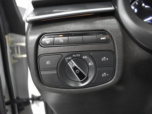 Used 2023 INFINITI QX50 Sport image 19