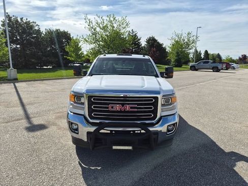 Used 2017 GMC Sierra 2500 4x4 Double Cab image 2