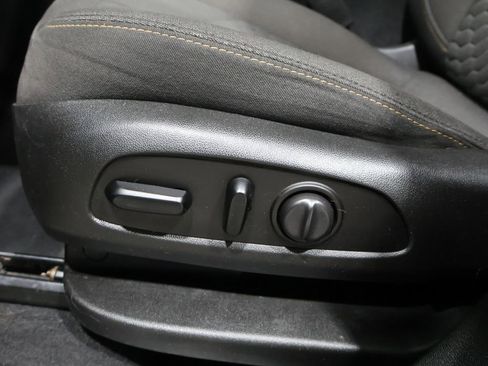 Used 2020 Chevrolet Equinox LT image 12