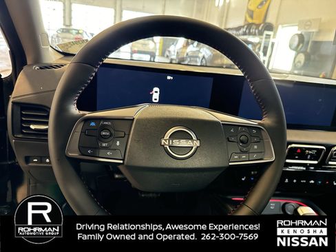 New 2026 Nissan Sentra SR w/ SR Premium Package FWD image 12