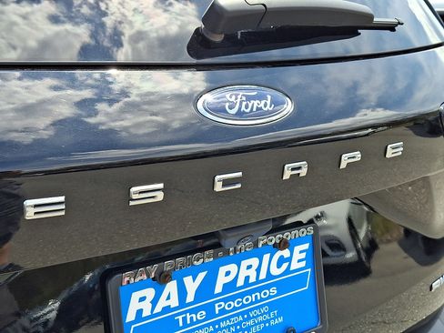 Certified 2022 Ford Escape SEL AWD/4WD image 31