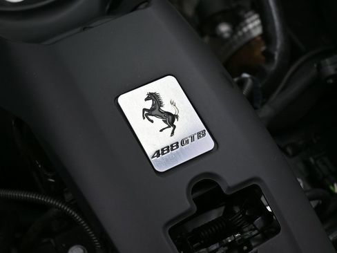 Used 2017 Ferrari 488 GTB image 36