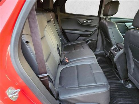Used 2024 Chevrolet Blazer LT w/ Midnight/Sport Edition FWD image 17