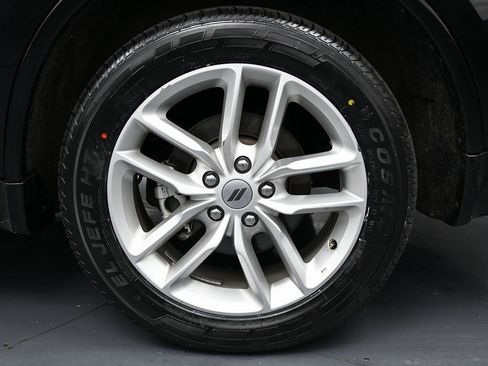 Used 2024 Dodge Durango GT image 13