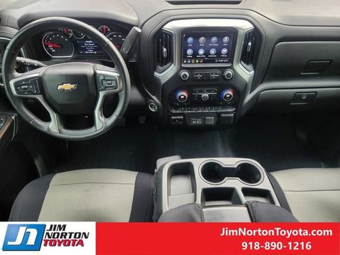 Used 2020 Chevrolet Silverado 1500 LT w/ Texas Edition image 26