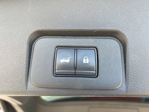 Certified 2023 Nissan Rogue SL FWD image 55