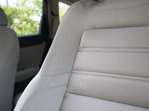 Used 2018 Honda CR-V EX image 7