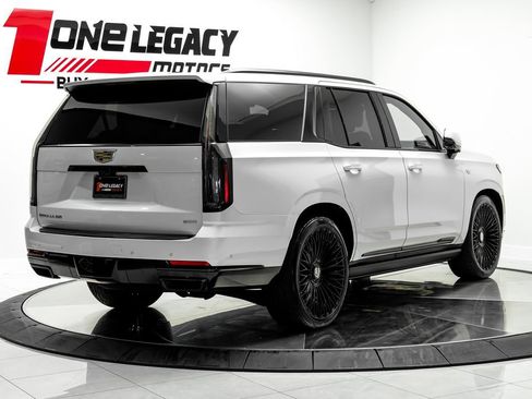 Used 2025 Cadillac Escalade Sport Platinum AWD/4WD image 6