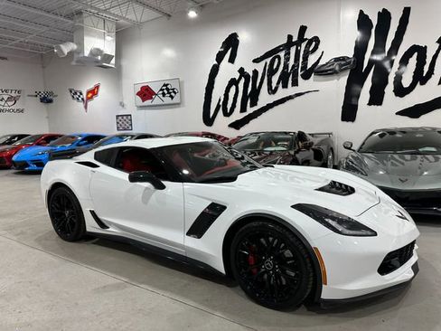 Used 2015 Chevrolet Corvette Z06 w/ 2LZ Preferred Equipment Group image 23