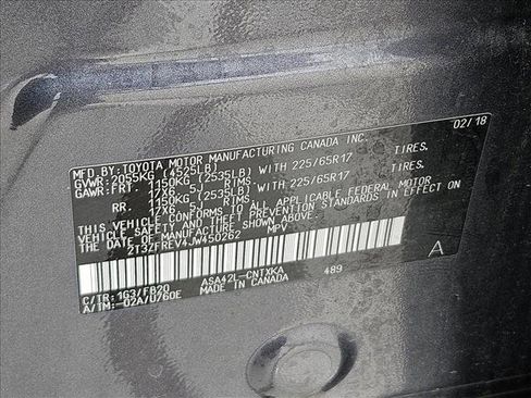 Used 2018 Toyota RAV4 LE FWD image 21