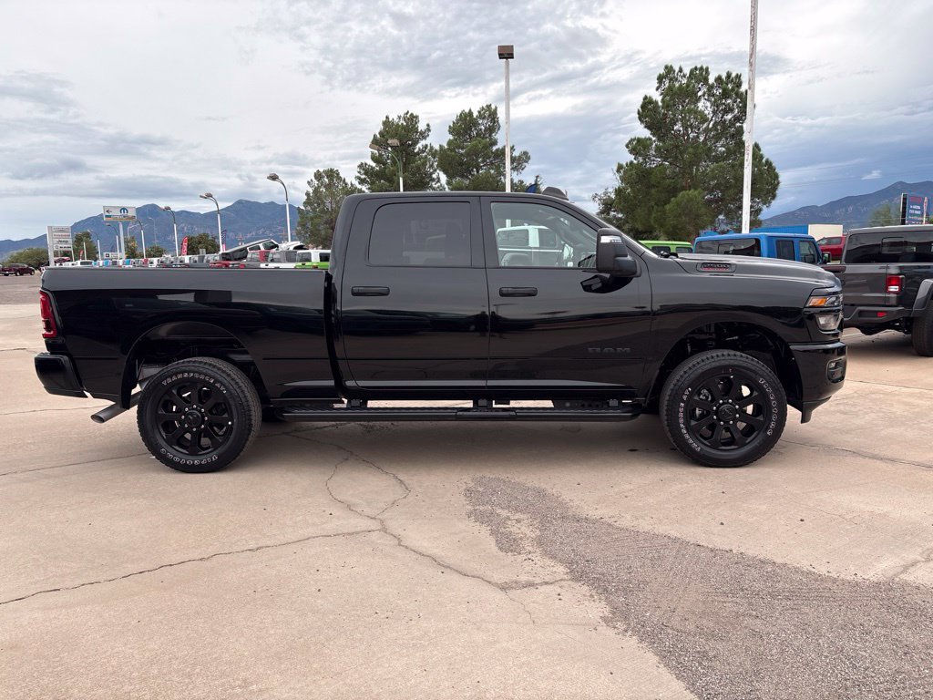 Used 2025 RAM 2500 Big Horn AWD/4WD image 4
