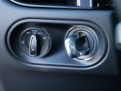 New 2026 Porsche Macan S image 17