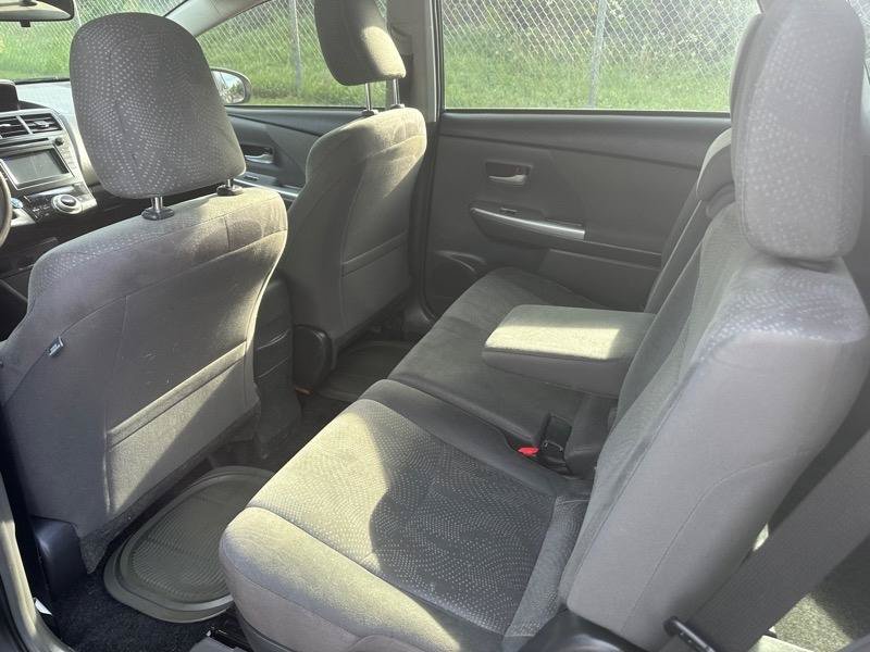 Used 2014 Toyota Prius V Two FWD image 11